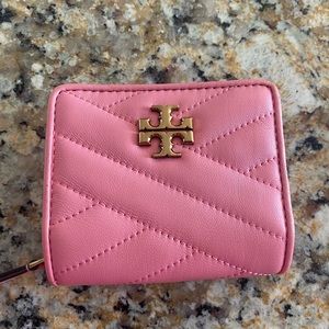 Tory Burch Leather Chevron Bifold Wallet